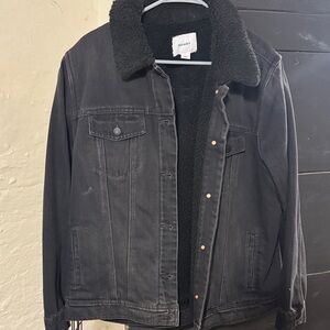 OLD NAVY WOMENS Black Jacket with Sherpa Collar